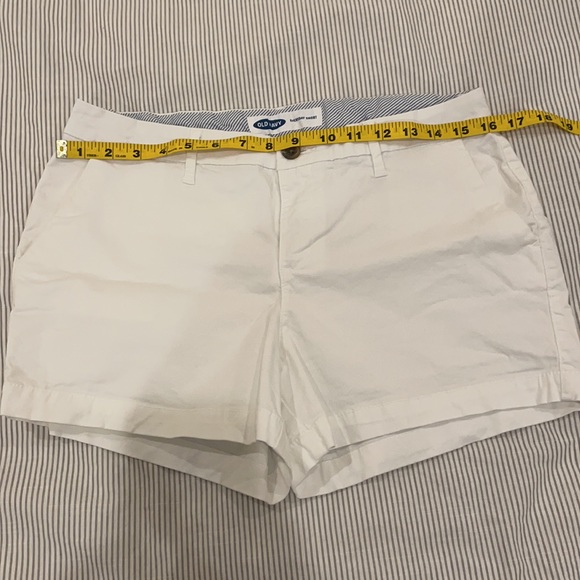 COPY - OLD NAVY: Everyday/ pixie/ white denim shorts x 4 - Picture 3 of 9